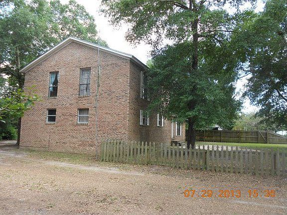 Portion of Ft Yard Fenced - 1 Ac Total