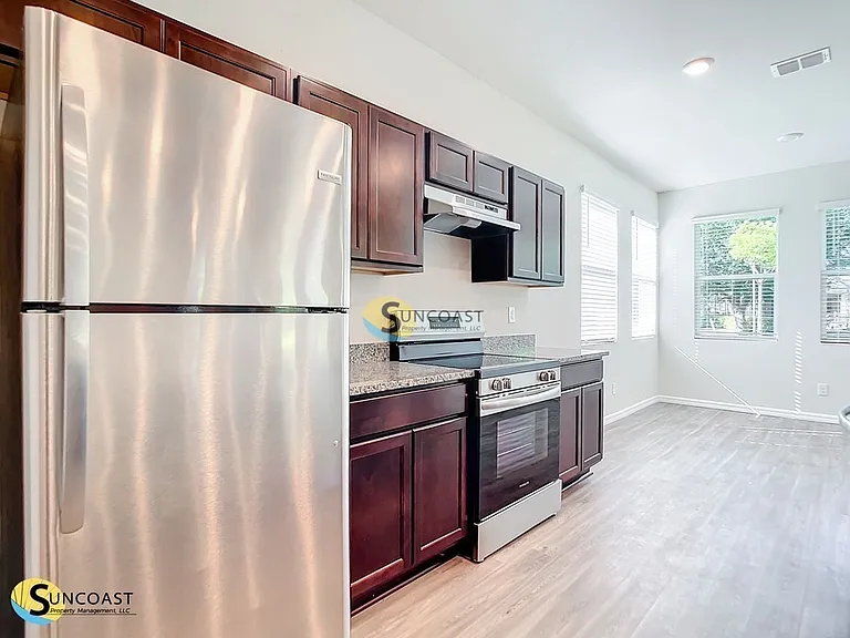 585 Marion Oaks Pass — Photo 12