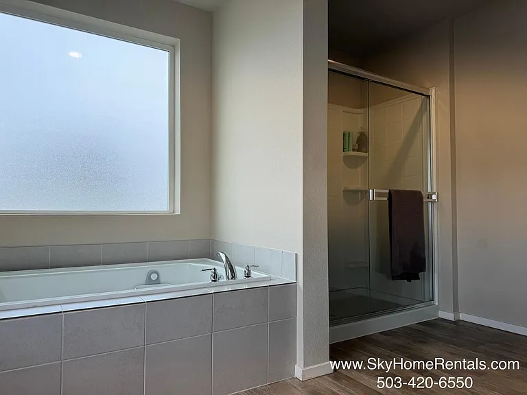 4832 Skylab Ave NE — Photo 17