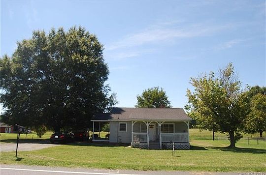 2nd image of 5001 Old Charlotte Hwy