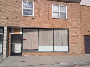 914 W Greenwood Ave, Waukegan, IL 60087