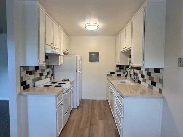 Fair Oaks Garden Apartments