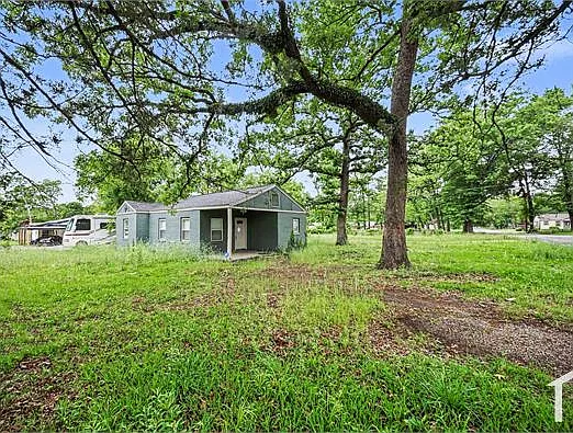4 bed, 1623 sqft, $1,400 — Photo 2