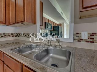 3 Bedroom/3 FULL Bath Apts Still Available For 2025 Semester!, Norman, OK 73069