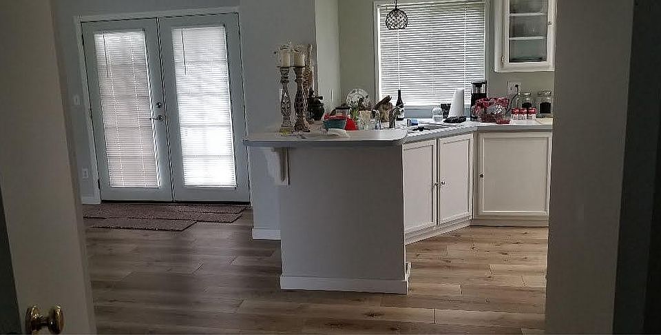 2nd image of 6912 NE 131st Ave