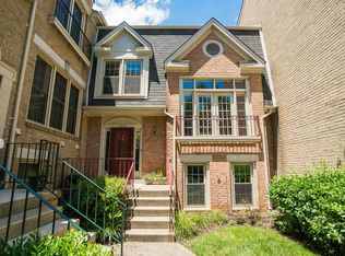 2259 Kings Garden Way, Falls Church, VA 22043