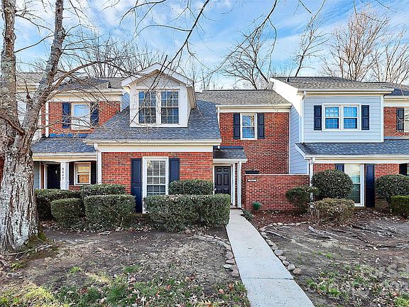 2nd image of 9449 Kings Falls Dr