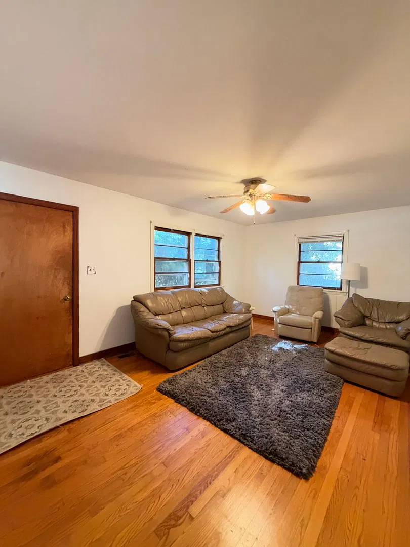 115 Mimosa Drive — Photo 3
