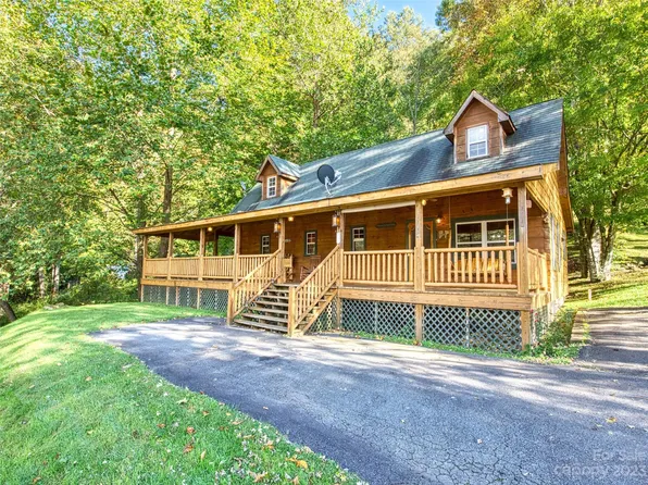 233 Rocky Top Rd, Maggie Valley, NC 28751
