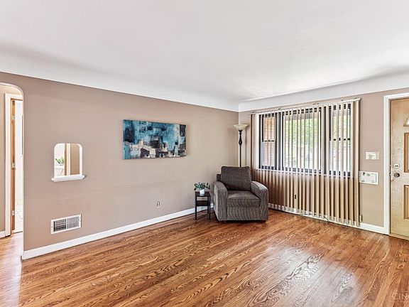 5th image of 3420 Dolomar Dr