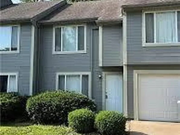 8963 Hauser St, Lenexa, KS 66215