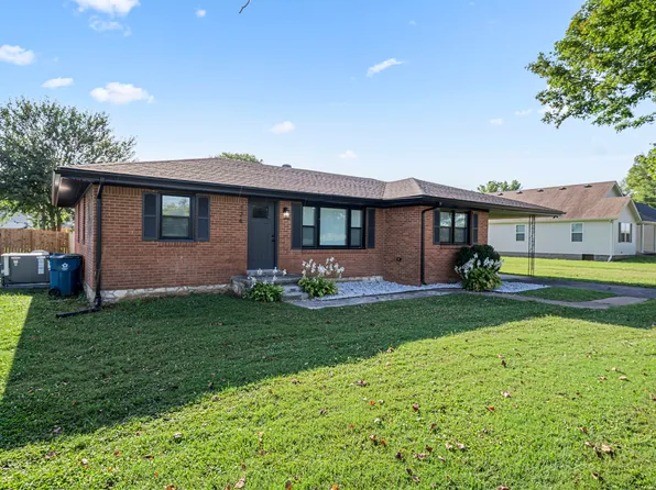 724 Hedge St, Smiths Grove, KY 42171