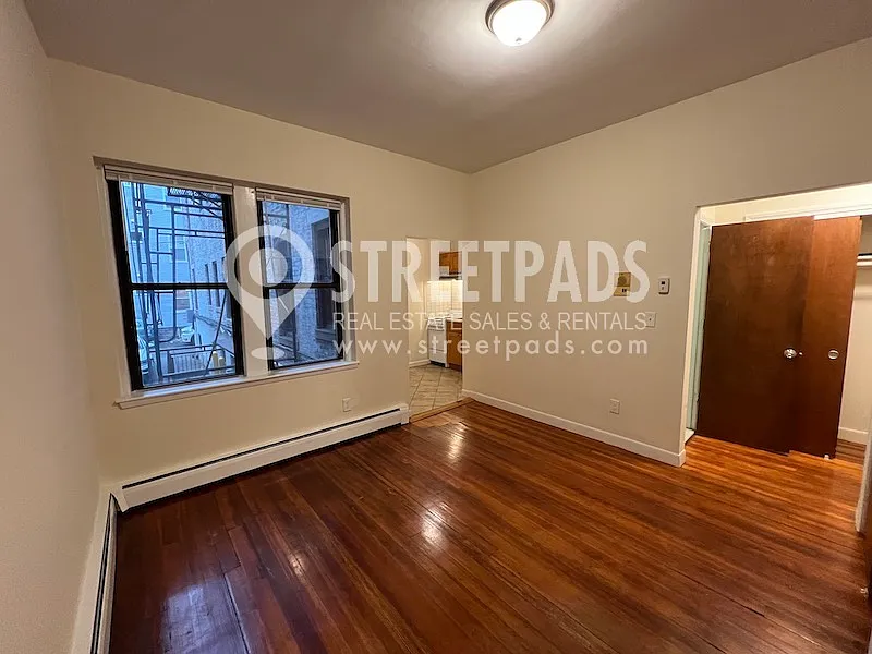 Studio, $1,950 — Photo 2