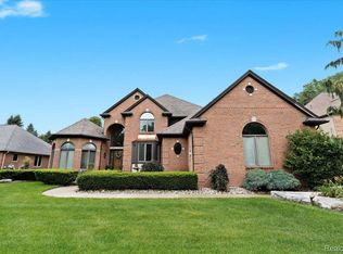 14165 Buckeye Dr, Shelby Township, MI 48315
