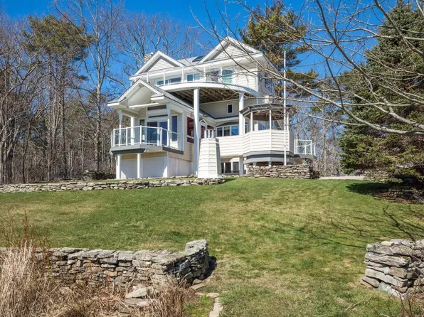 67 Tower Road, Kittery, ME 03905