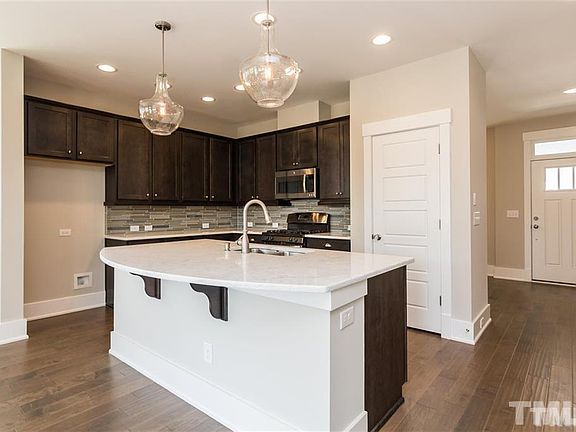 5th image of 14 Tarwick Ave