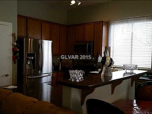 4th image of 4545 Rockpine Dr