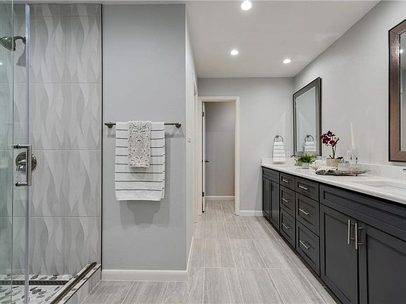 2nd image of 4502 Malaga Dr