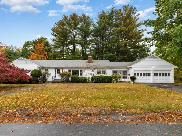 218 Lowell St, Wakefield, MA 01880