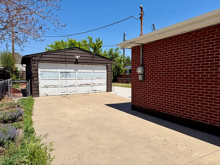 3465 W Arkansas Ave — Photo 5