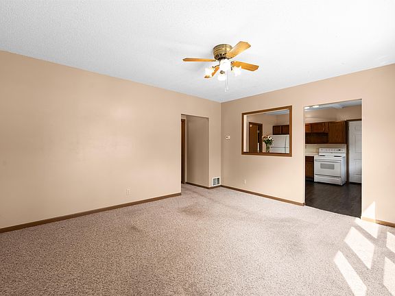 3rd image of 106 S Williams Ave
