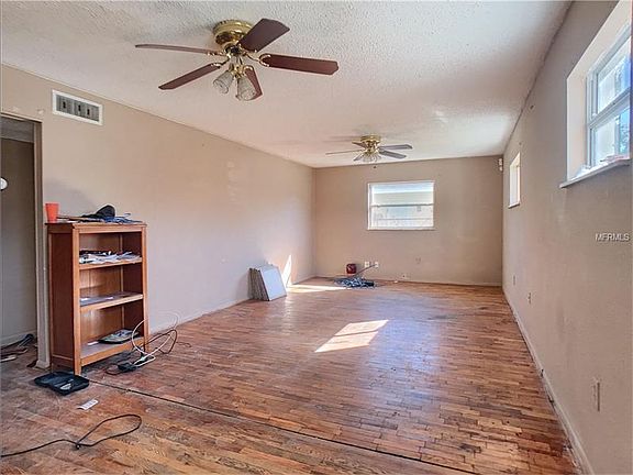 5th image of 1837 Fruitwood Ct