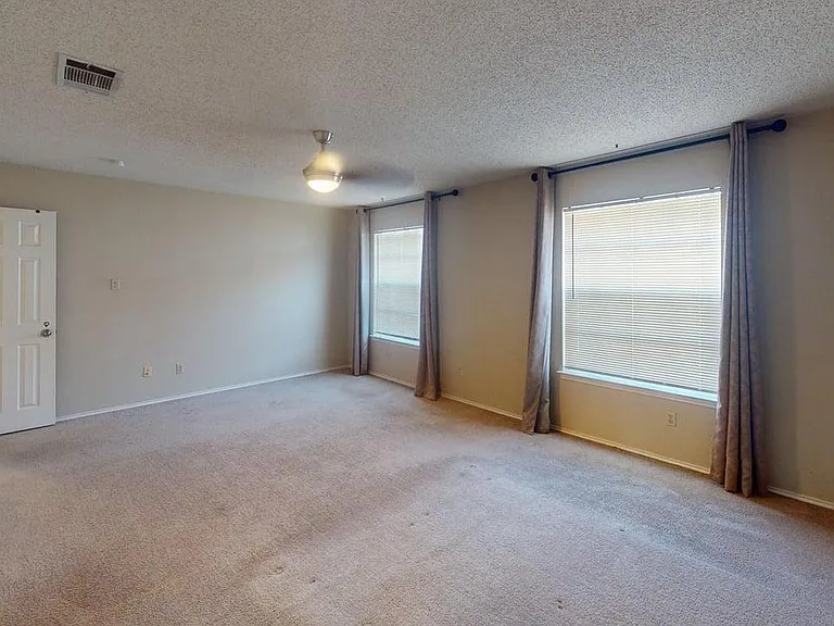 8503 Columbia Falls Dr — Photo 7