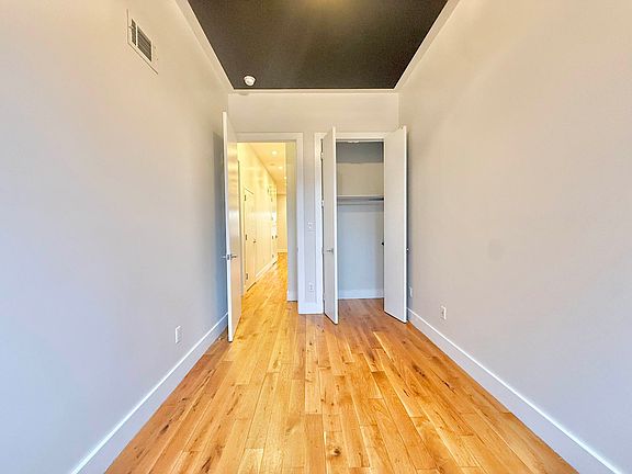 4th image of 186 Wilson Ave APT 1R