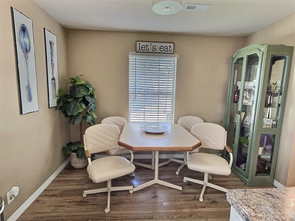 1st image of 601 Camellia Dr #2B