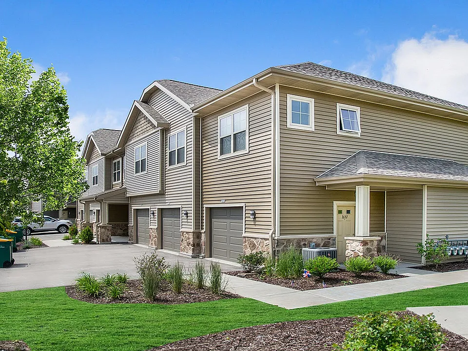 High Bluff Townhomes