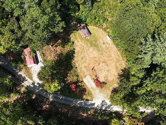 5th image of 691 Chalk Hill Rd