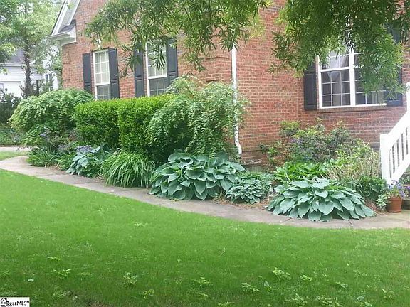 2nd image of 107 Whiffletree Dr