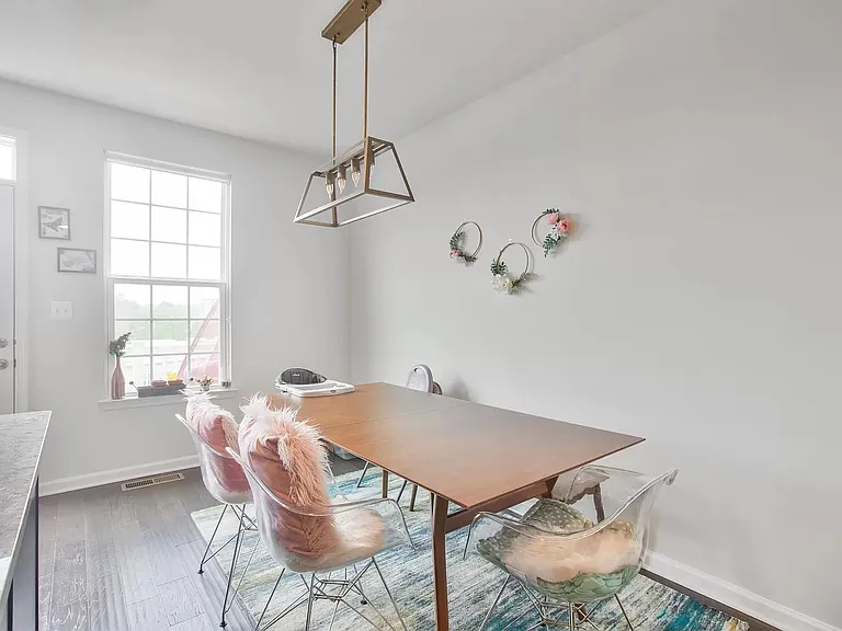 1117 Trenton Pl SE — Photo 7