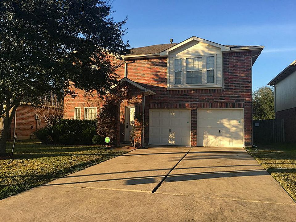 1st image of 15806 Clayton Bend Dr