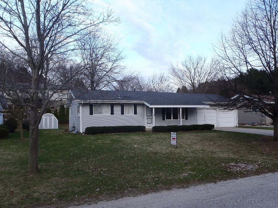 1st image of 314 Lesada Ave