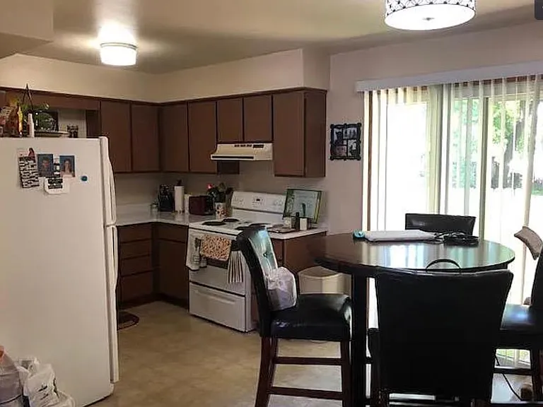 482 Orchard Ave — Photo 2