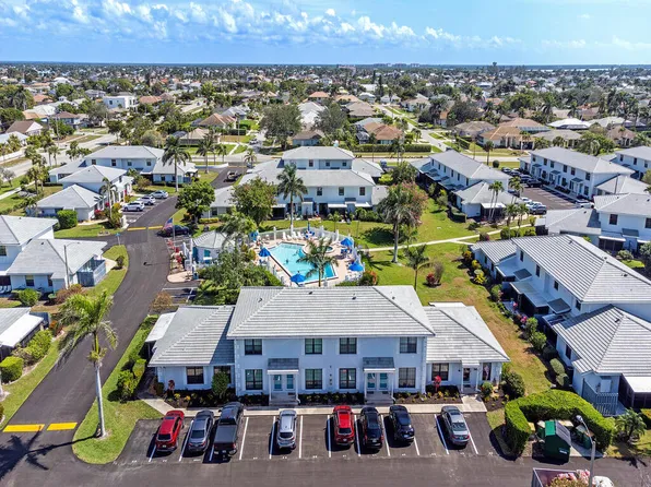 15 Marco Villas Dr #3, Marco Island, FL 34145