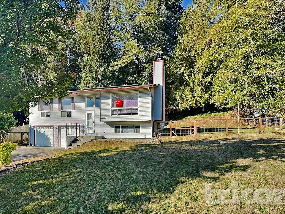 2604 Aspen St SE