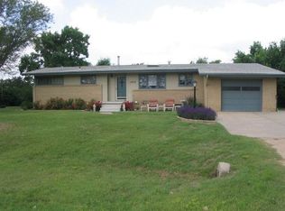 1443 Sunset Rd, Hays, KS 67601