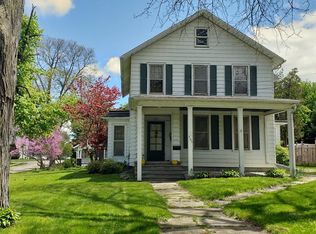 406 S Dixon Ave, DIXON, IL 61021