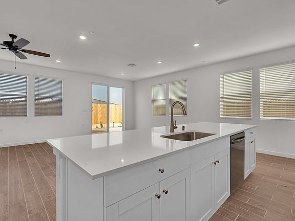 5th image of 1131 Granite Dr W