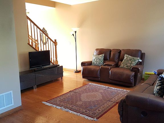 Living Room_View 2