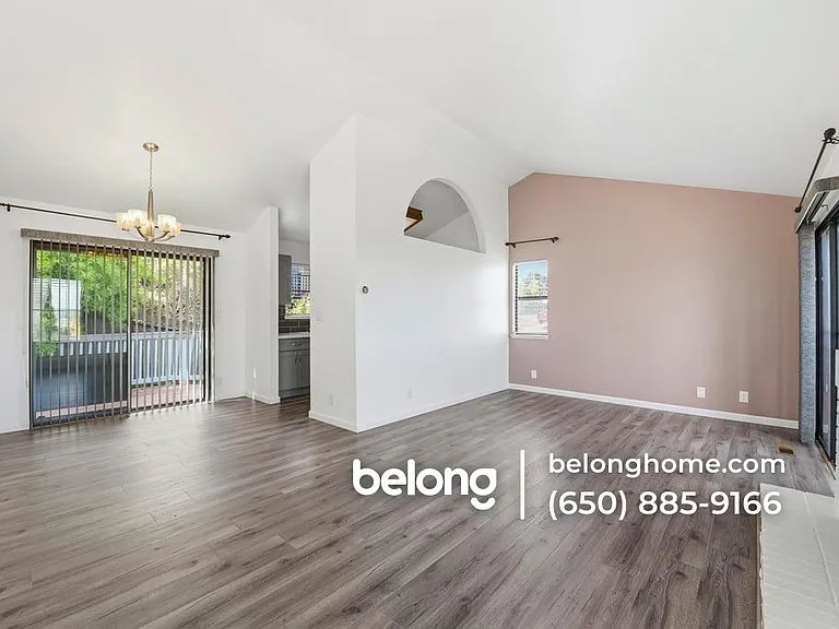 23460 Lakeridge Ave — Photo 18