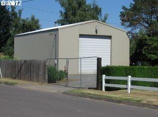 Address Unknown, Eugene, OR 97405