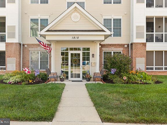2nd image of 1818 Selvin Dr Unit 301
