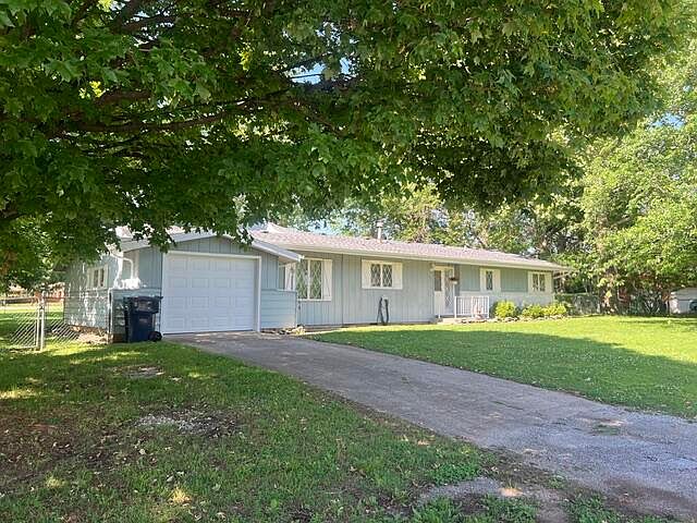 1st image of 607 E Summit Street