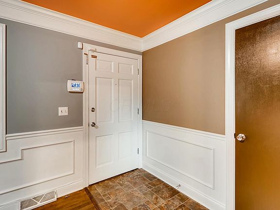 4th image of 5026 Tamarack Blvd