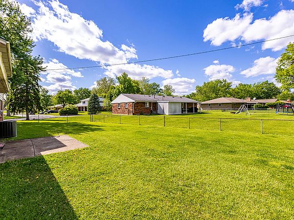 5th image of 7691 Katy Dr