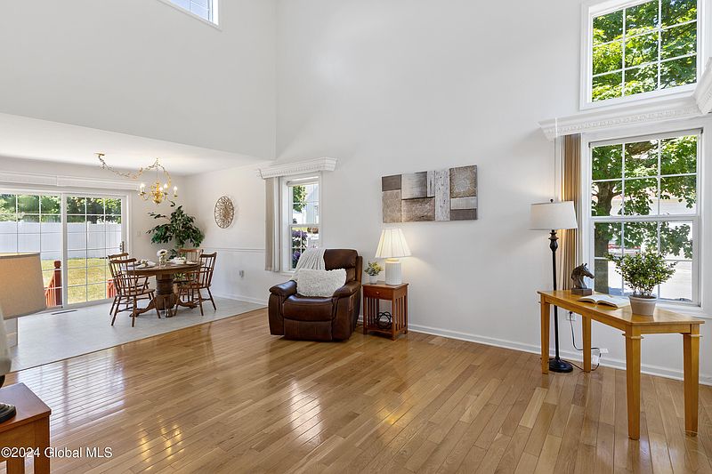 2nd image of 7 Glenmore Avenue