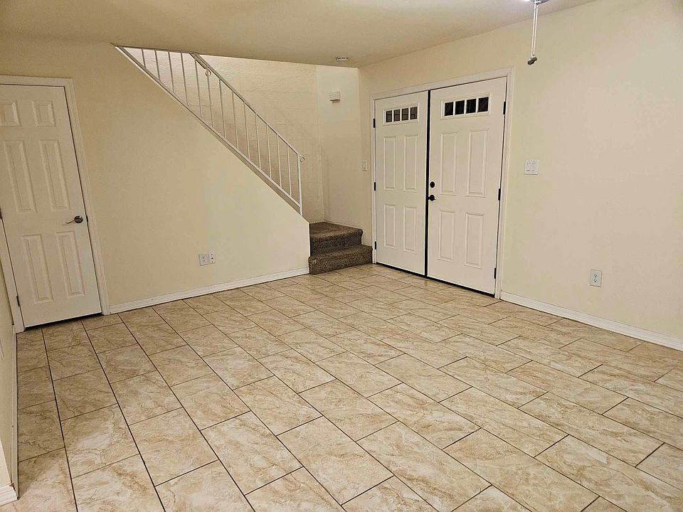 1st image of 6001 W Golden Ln